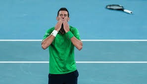 灰熊险胜森林狼！活塞力克火箭 独行侠负黄蜂