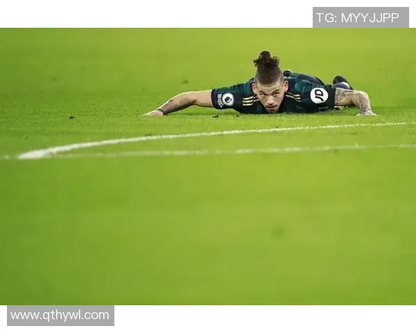 《崩坏星穹铁道》×瑞幸咖啡联动公开 白厄遐蝶登场