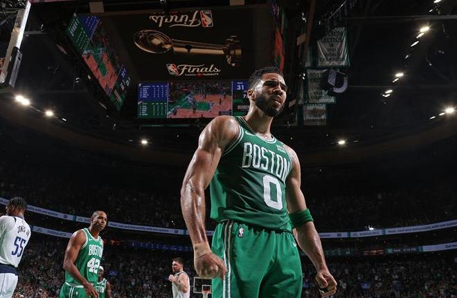 交易市場解析：頂薪球員欲換東家困難重重 聯盟格局待3D側翼之手改變.